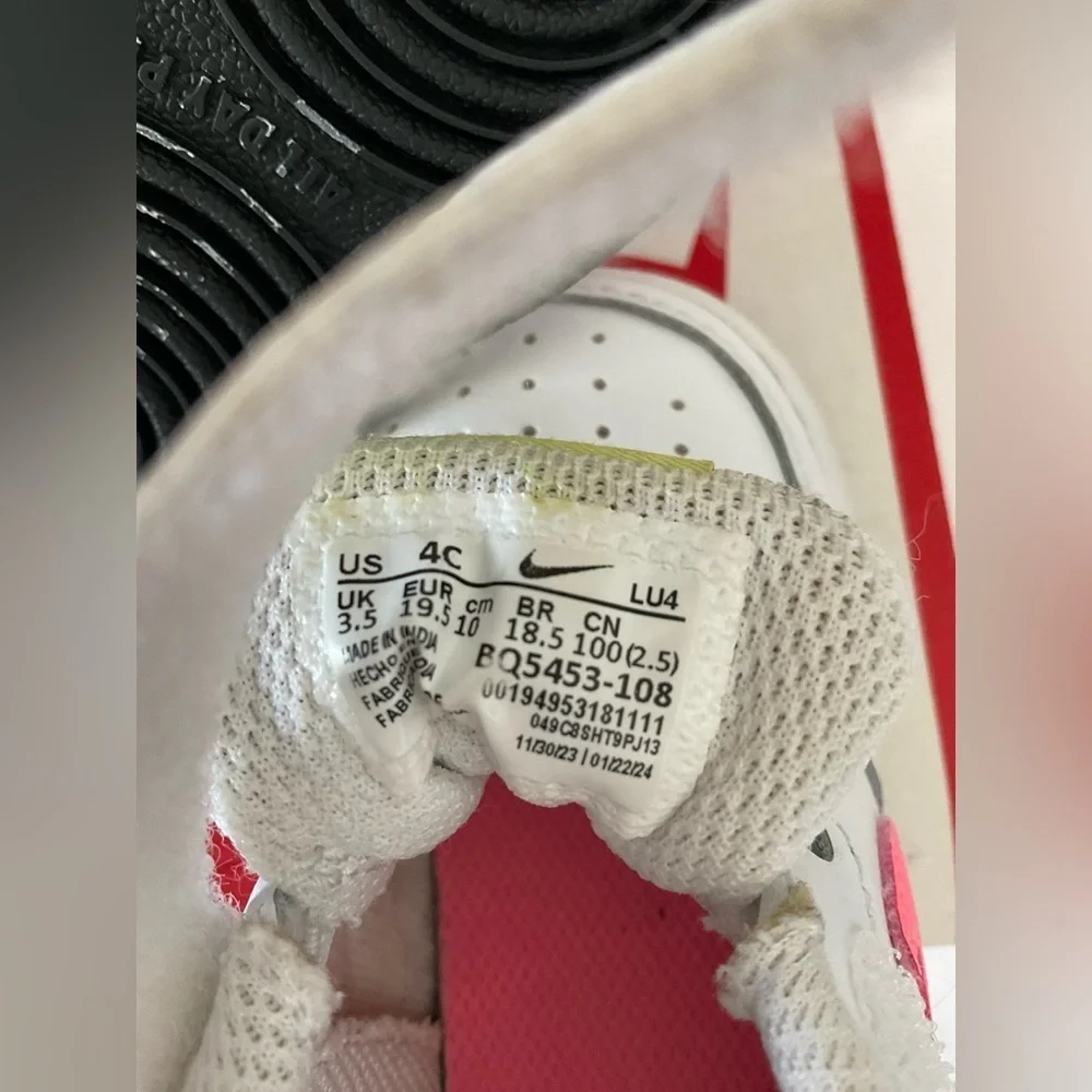 Nike Kids Sneakers - White and Neon Pink